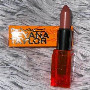 MAC Cosmetics Teyana Taylor lipstick Good moaninn